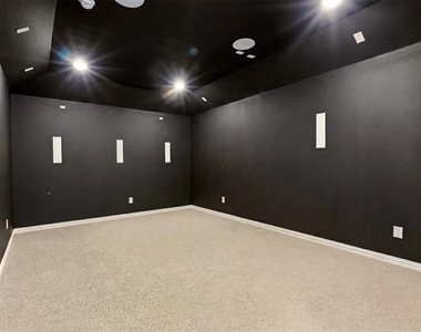 4261 Sandhills Lane - Photo Thumbnail 16