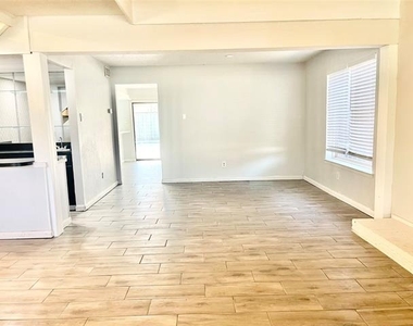 42 Merrie Circle - Photo Thumbnail 11
