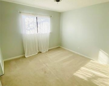 42 Merrie Circle - Photo Thumbnail 28
