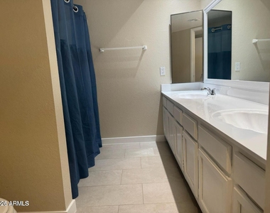 4766 W Caron Street - Photo Thumbnail 8