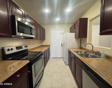 4766 W Caron Street - Photo Thumbnail 1