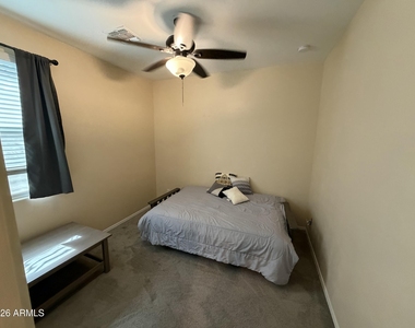 24740 W Jessica Lane - Photo Thumbnail 10