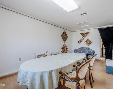 1022 W Apollo Avenue - Photo Thumbnail 15