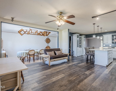 1022 W Apollo Avenue - Photo Thumbnail 14