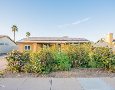 1022 W Apollo Avenue - Photo Thumbnail 2