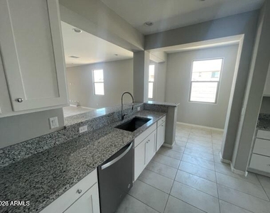 8746 W San Juan Avenue - Photo Thumbnail 5