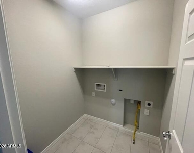 8746 W San Juan Avenue - Photo Thumbnail 19