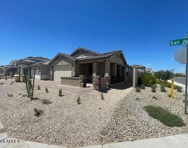 8746 W San Juan Avenue - Photo Thumbnail 26
