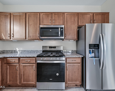8961 W San Juan Avenue - Photo Thumbnail 10