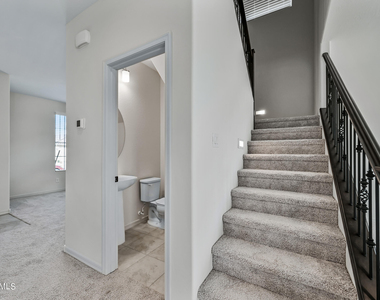 8961 W San Juan Avenue - Photo Thumbnail 14
