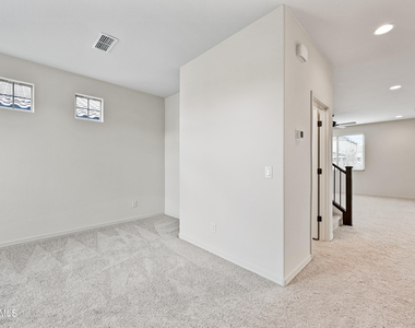 8961 W San Juan Avenue - Photo Thumbnail 2