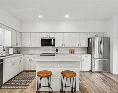 12368 Montego Plaza - Photo Thumbnail 9