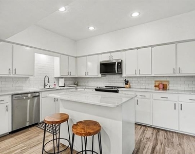 12368 Montego Plaza - Photo Thumbnail 8