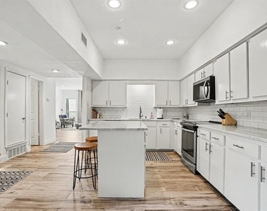 12368 Montego Plaza - Photo Thumbnail 11