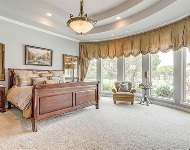 9514 Park Drive - Photo Thumbnail 9