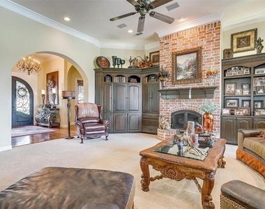 9514 Park Drive - Photo Thumbnail 5