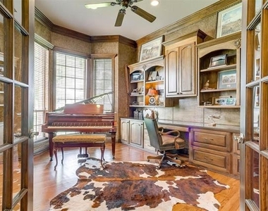 9514 Park Drive - Photo Thumbnail 8