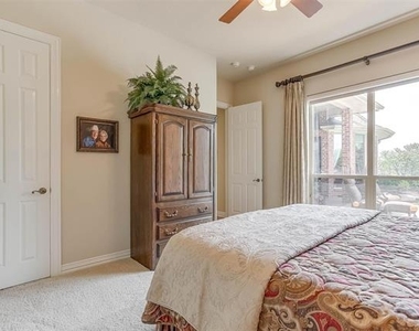 9514 Park Drive - Photo Thumbnail 18