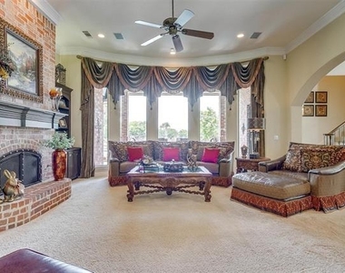 9514 Park Drive - Photo Thumbnail 4