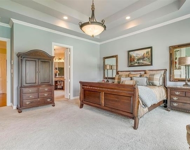 9514 Park Drive - Photo Thumbnail 10