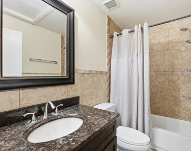 5654 W Mountain View Road - Photo Thumbnail 25