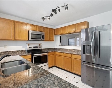 2232 Turf Club Drive - Photo Thumbnail 4