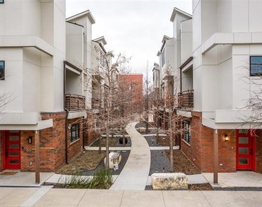 345 College Avenue - Photo Thumbnail 29