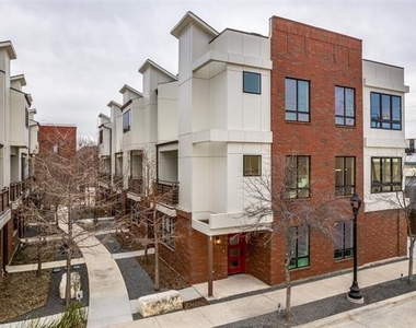 345 College Avenue - Photo Thumbnail 28