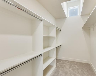 345 College Avenue - Photo Thumbnail 23