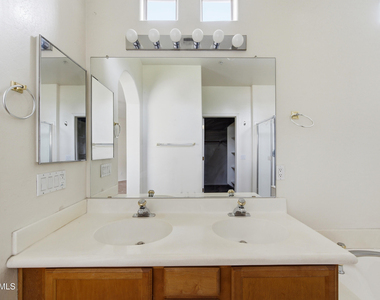 9065 E Gary Road - Photo Thumbnail 16