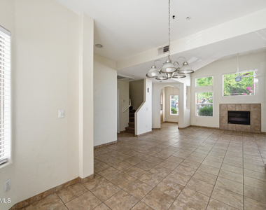 9065 E Gary Road - Photo Thumbnail 6