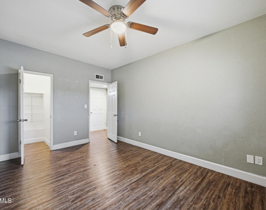 1518 W Colter Street - Photo Thumbnail 12