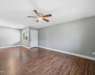 1518 W Colter Street - Photo Thumbnail 3