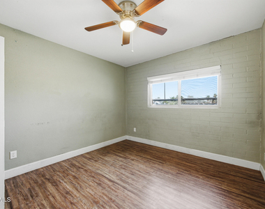 1518 W Colter Street - Photo Thumbnail 14