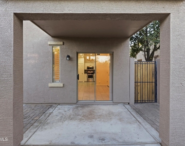 7527 S 13th Place - Photo Thumbnail 26