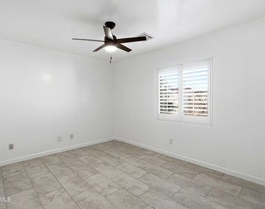 7527 S 13th Place - Photo Thumbnail 14