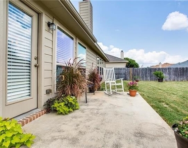 3444 Crisoforo Drive - Photo Thumbnail 4