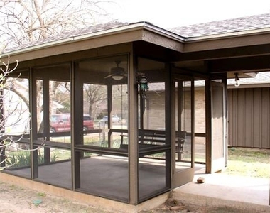 720 Mimosa Drive - Photo Thumbnail 8