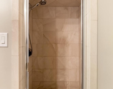5526 N Camelback Canyon Drive - Photo Thumbnail 14