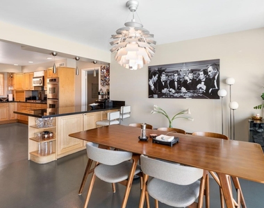 5526 N Camelback Canyon Drive - Photo Thumbnail 7