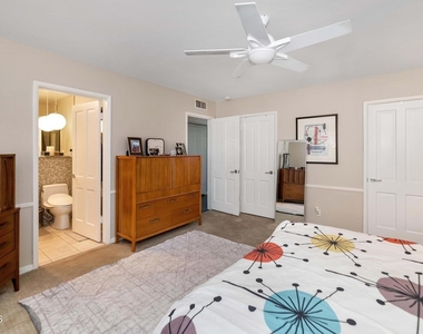 5526 N Camelback Canyon Drive - Photo Thumbnail 12
