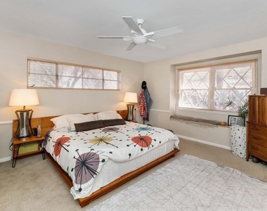 5526 N Camelback Canyon Drive - Photo Thumbnail 11