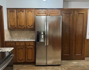 2726 Monet Place - Photo Thumbnail 9