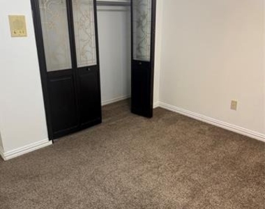 2726 Monet Place - Photo Thumbnail 6