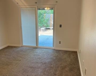 2726 Monet Place - Photo Thumbnail 7