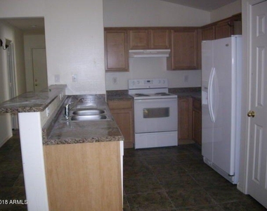 6656 E Flynn Avenue - Photo Thumbnail 2
