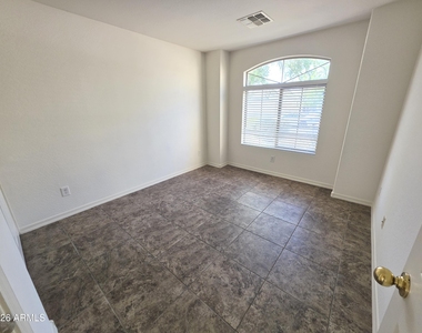 6656 E Flynn Avenue - Photo Thumbnail 5