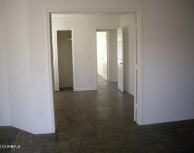 6656 E Flynn Avenue - Photo Thumbnail 1