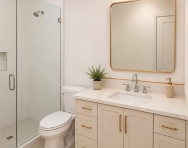 5115 Vanderbilt Avenue - Photo Thumbnail 20