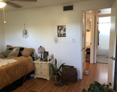 2025 S Granada Drive - Photo Thumbnail 2